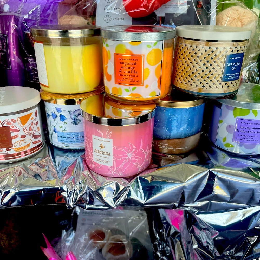 Bath and body candles